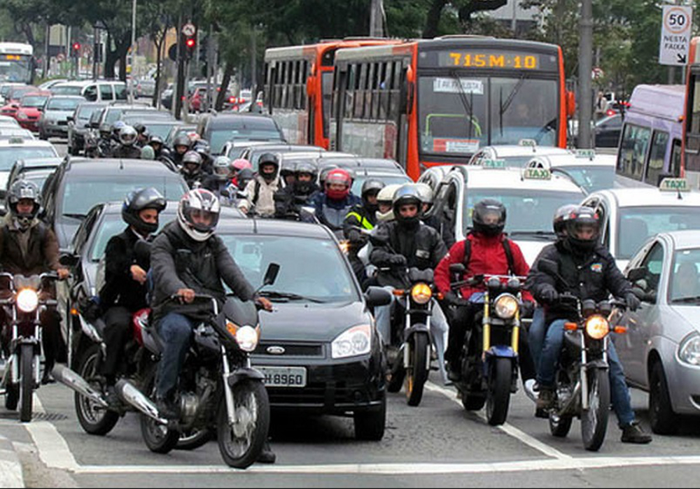 Prefeitura libera enfermagem do rodízio de veículos em SP até fevereiro